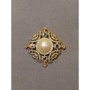 Monet Brooch Pin Faux Pearl Gold Tone Filigree Openwork Blue Square Accent Piece